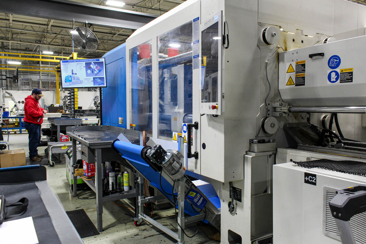 Krauss Maffei PX 250-1000 Plastic Injection Molding Press - Quest Industries